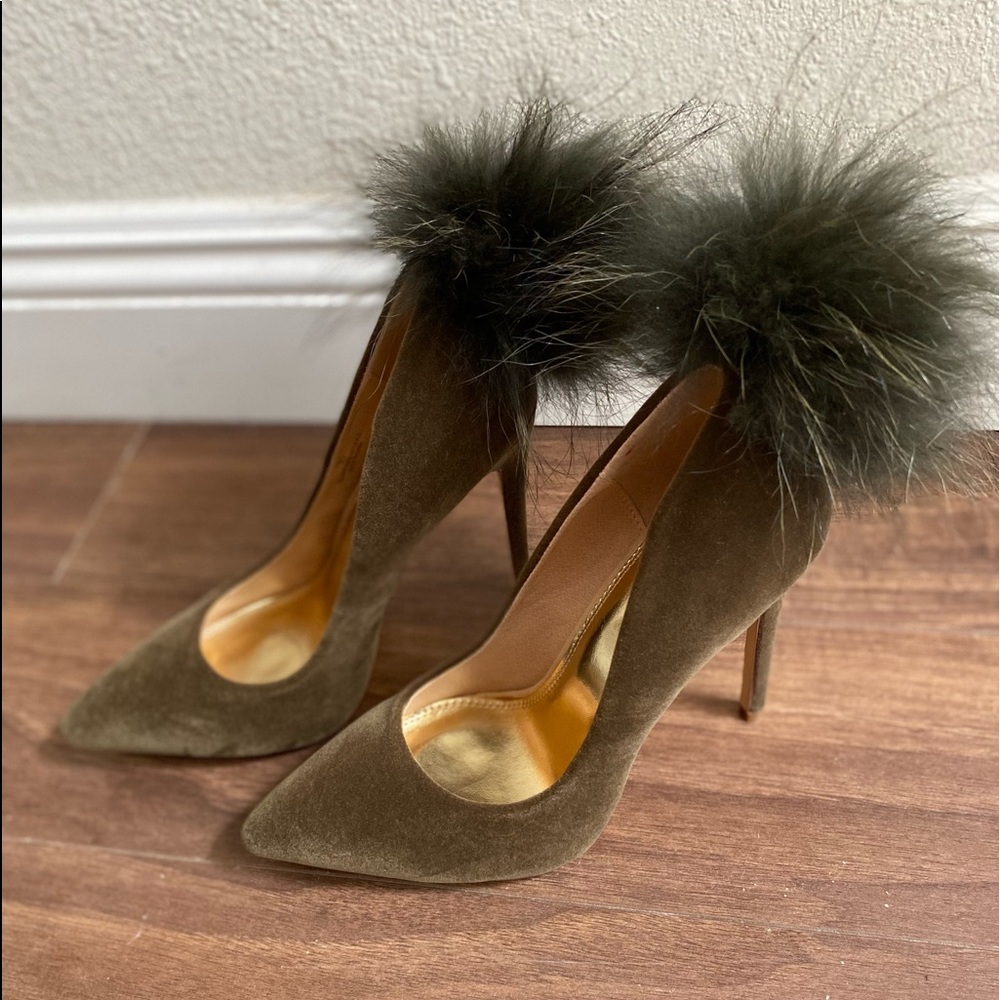 Green Velvet Pumps - Size 9 - Fancy fur heel